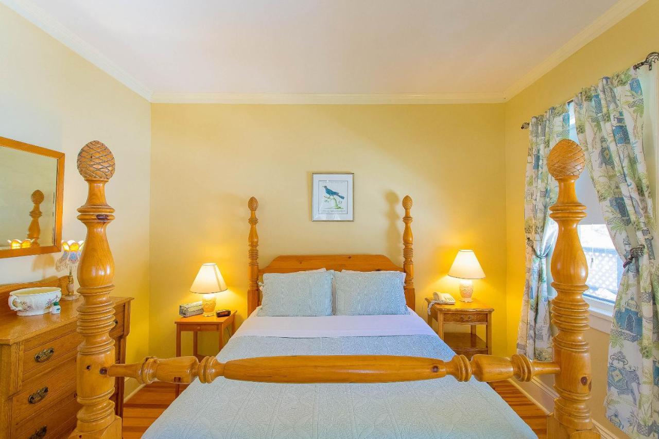 Apple Tree Inn Lenox Εξωτερικό φωτογραφία