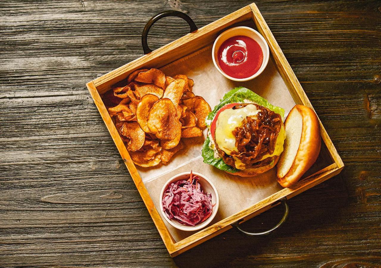 Apple Tree Inn Lenox Εξωτερικό φωτογραφία