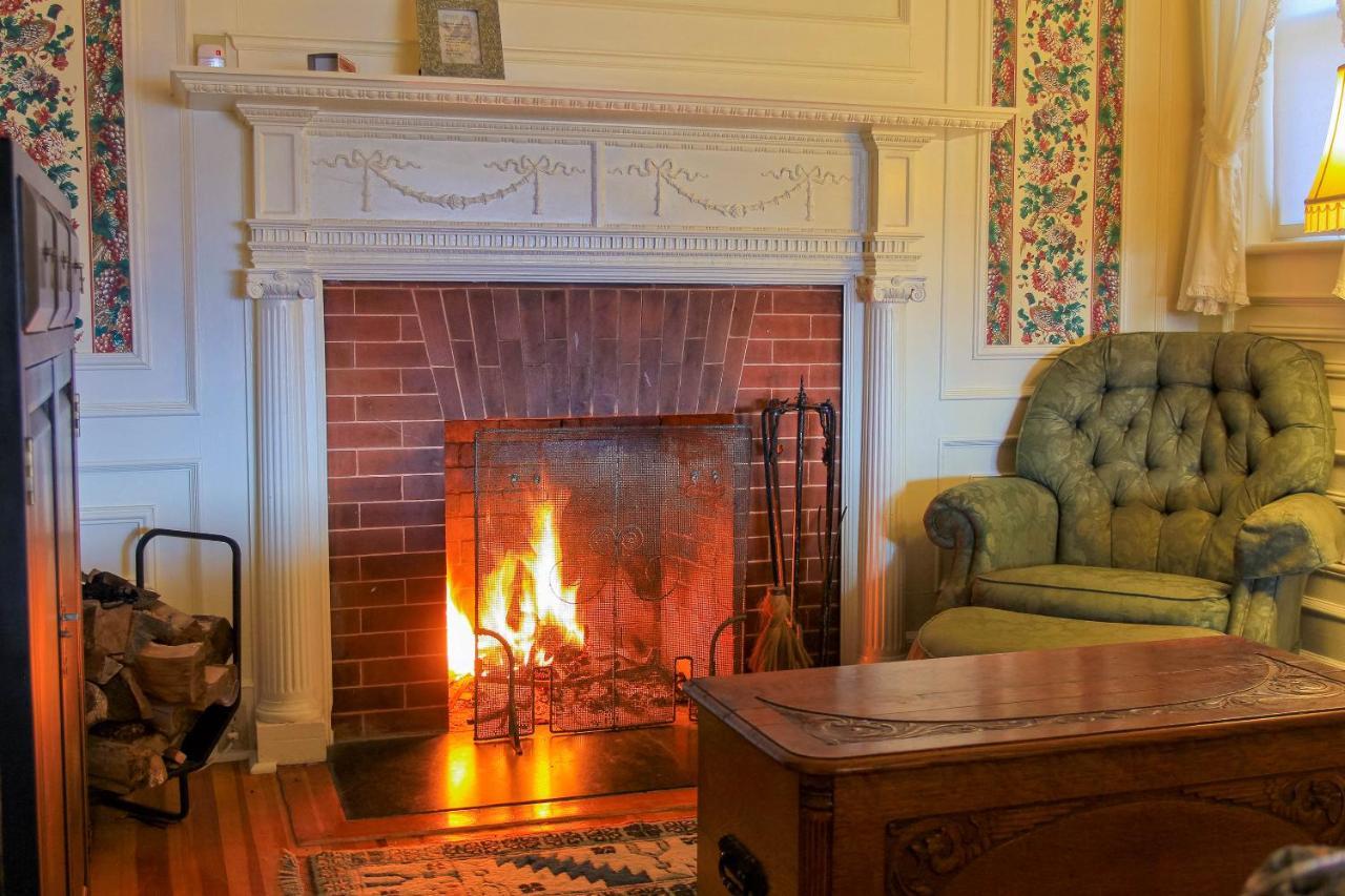Apple Tree Inn Lenox Εξωτερικό φωτογραφία