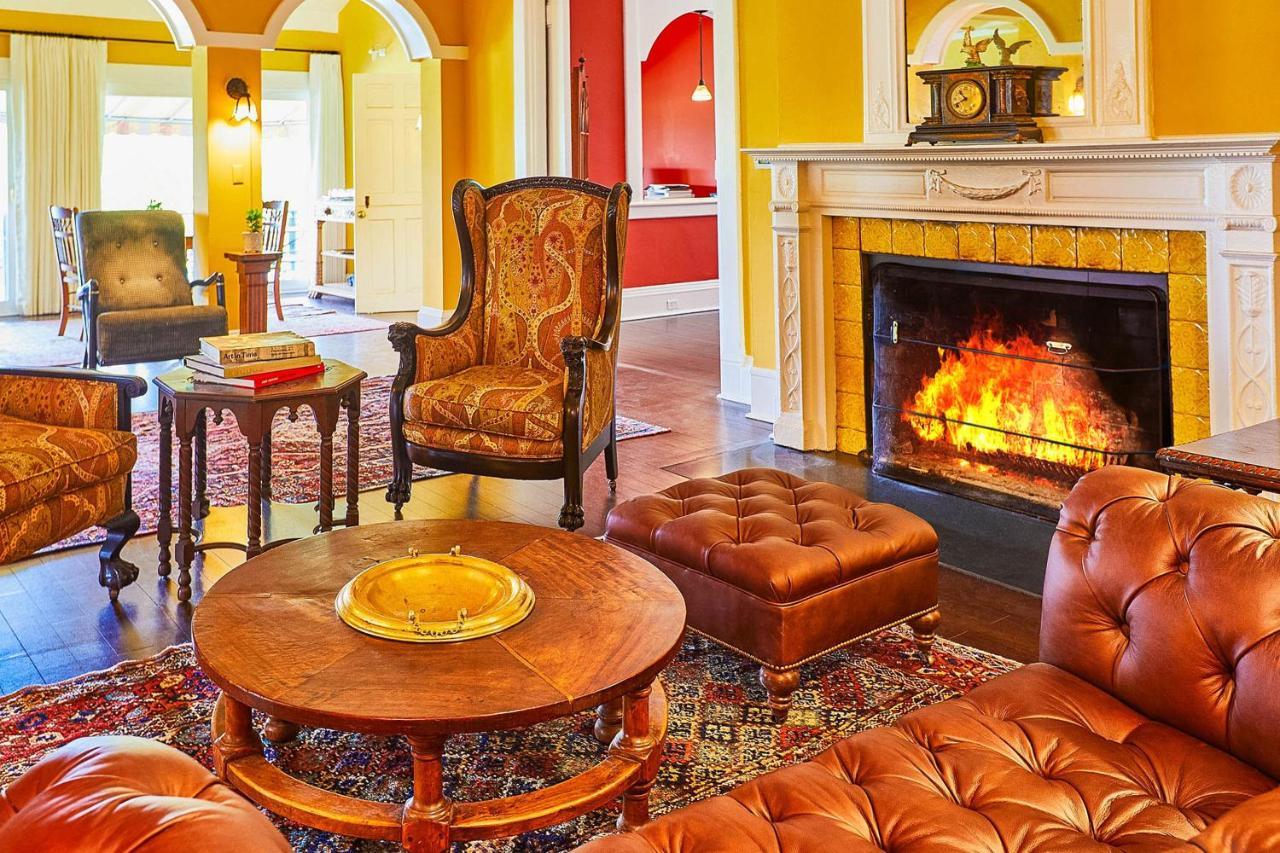 Apple Tree Inn Lenox Εξωτερικό φωτογραφία