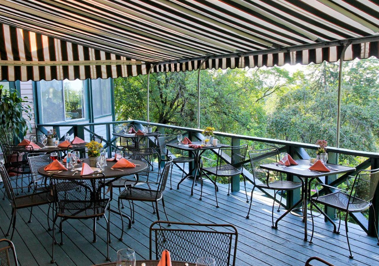 Apple Tree Inn Lenox Εξωτερικό φωτογραφία