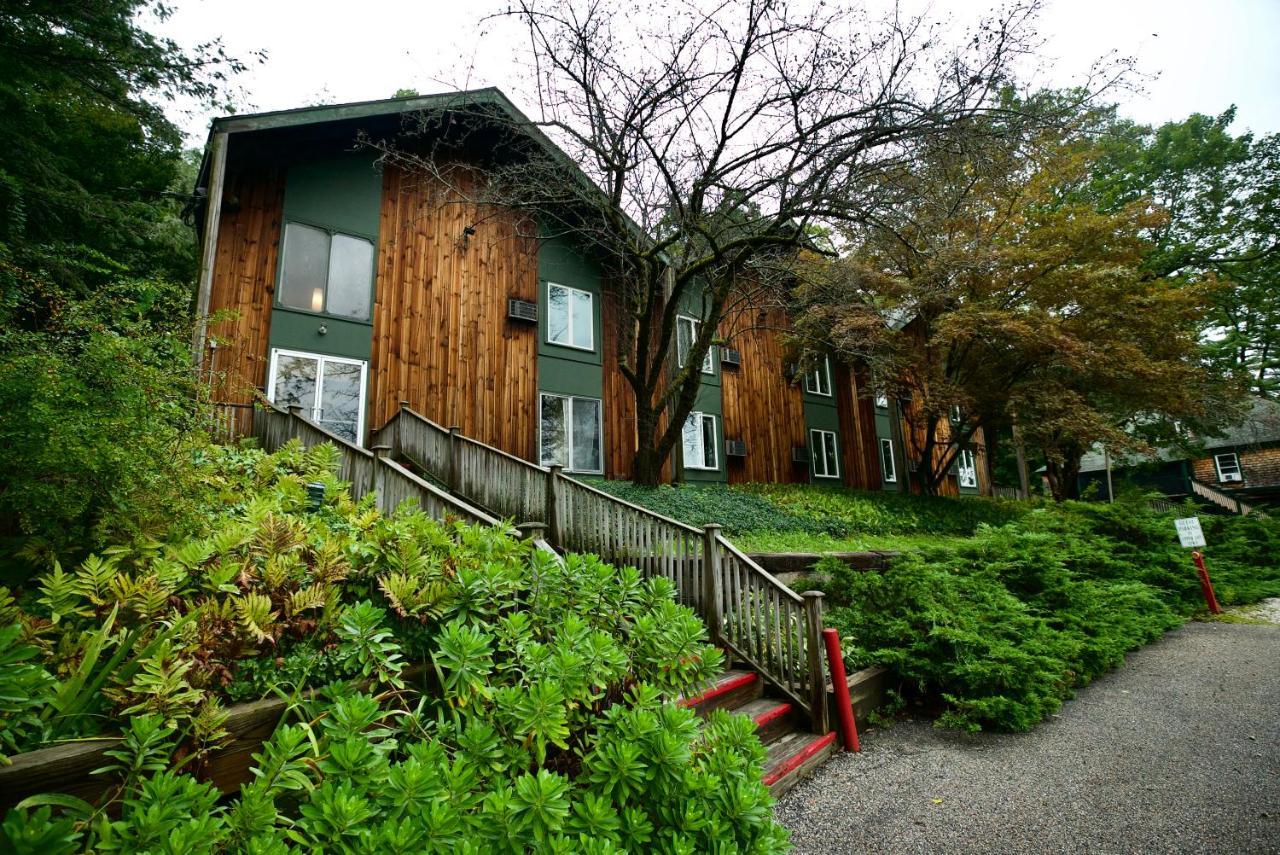 Apple Tree Inn Lenox Εξωτερικό φωτογραφία