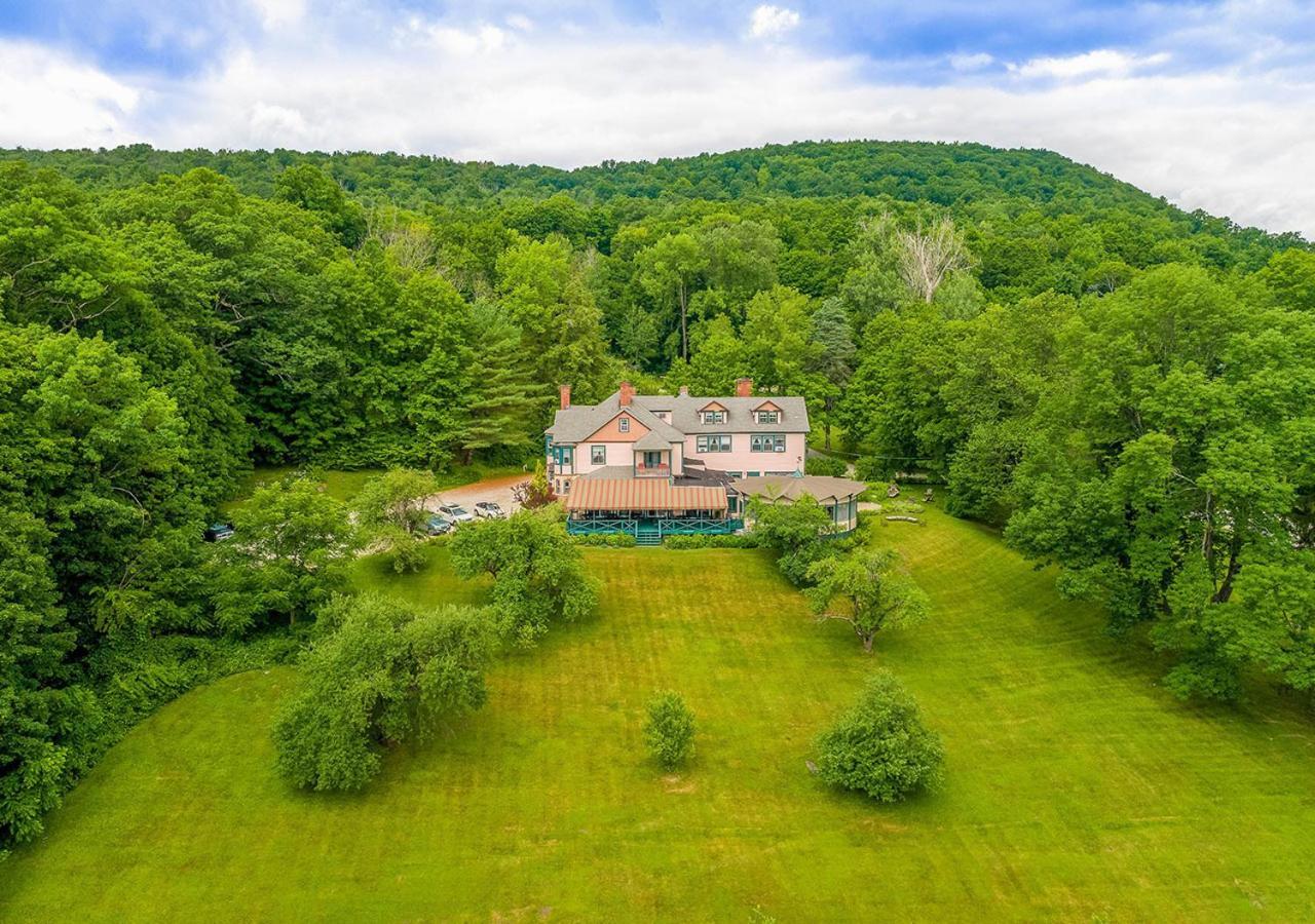 Apple Tree Inn Lenox Εξωτερικό φωτογραφία