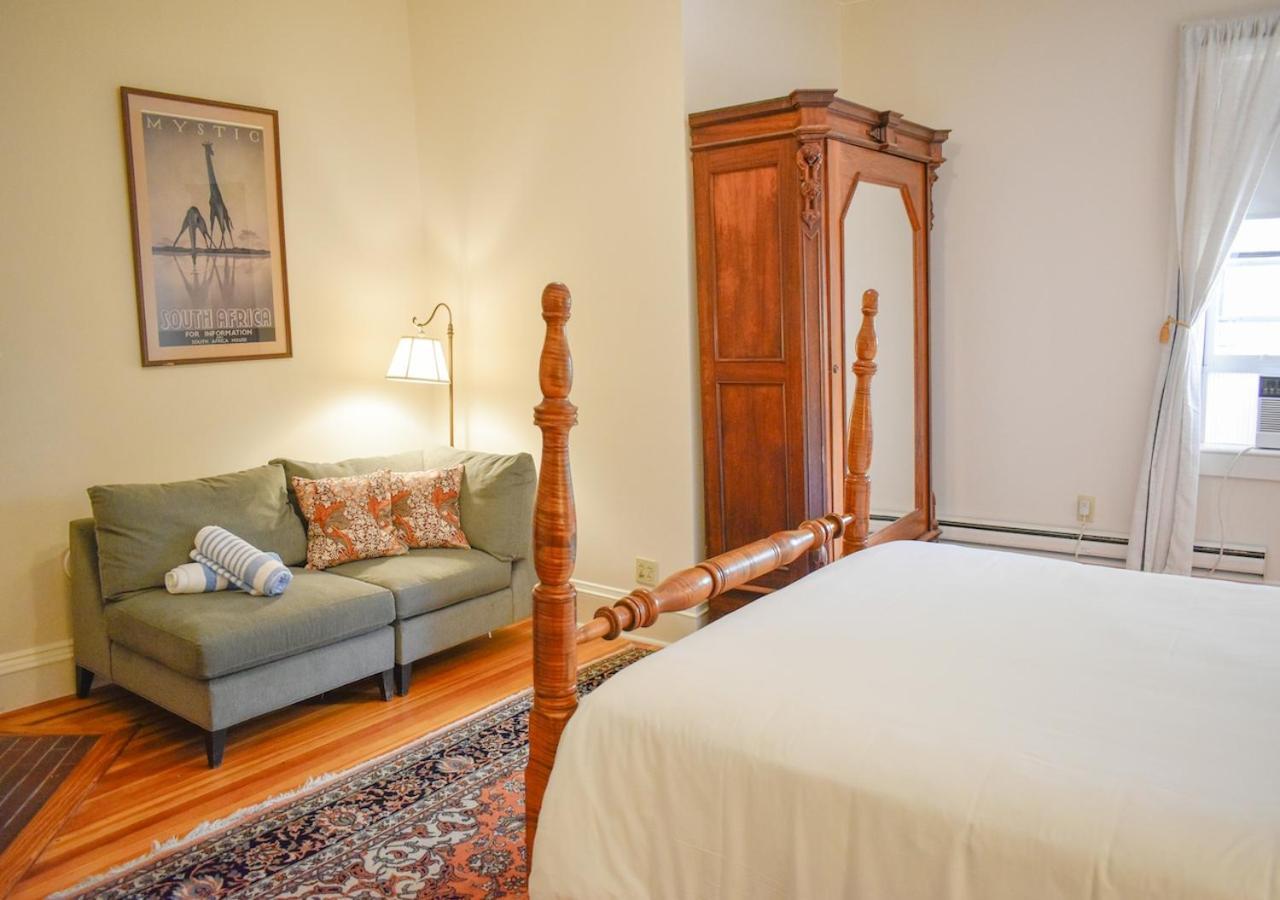 Apple Tree Inn Lenox Εξωτερικό φωτογραφία